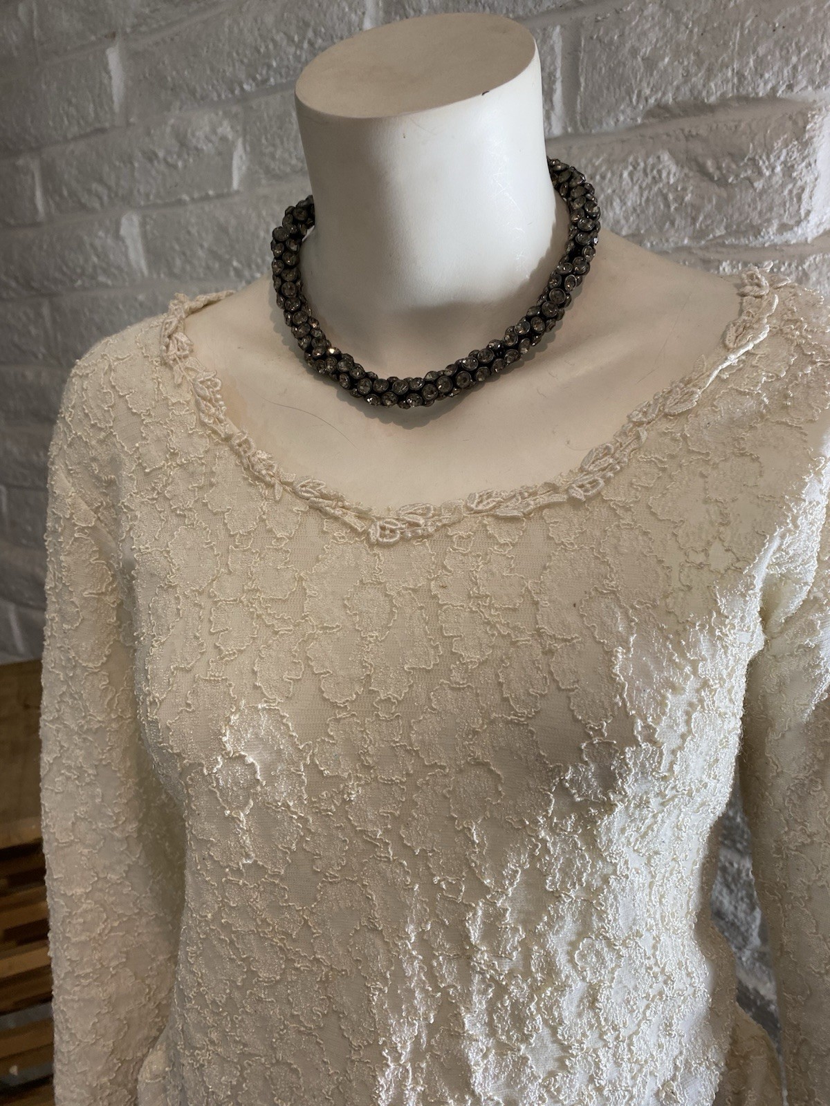 Margot Lea Los Angeles M Stretch Nylon Long Sleeve Embroidered Top Vintage