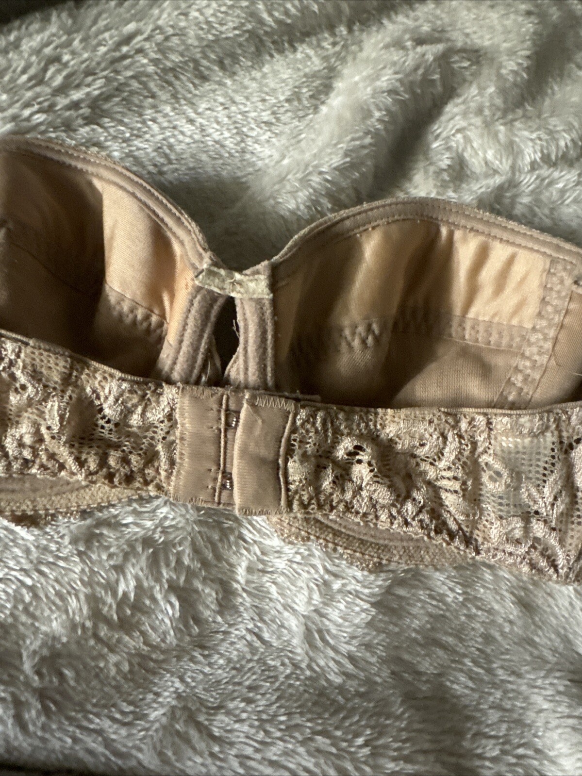 Vintage Warners Strapless Underwire Beige lace Sides Bra 30B