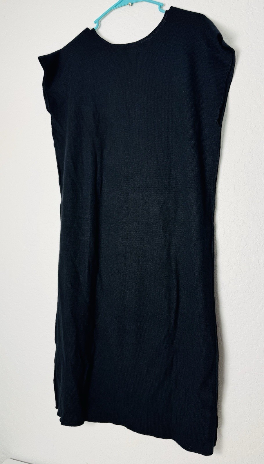 New Zoran Vintage Designer Cashmere Silk Sleeveless, Boat Neck Black Knit Dress