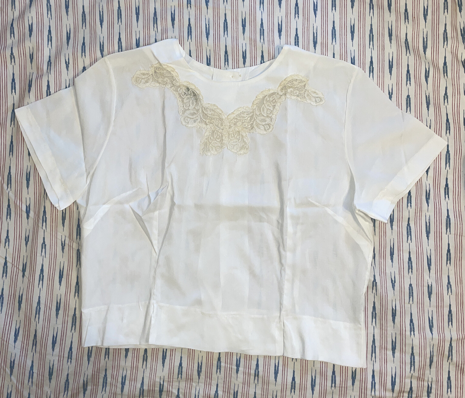 VTG Capri International Ladies Garment Workers Union lace Top Shirt Sz S A