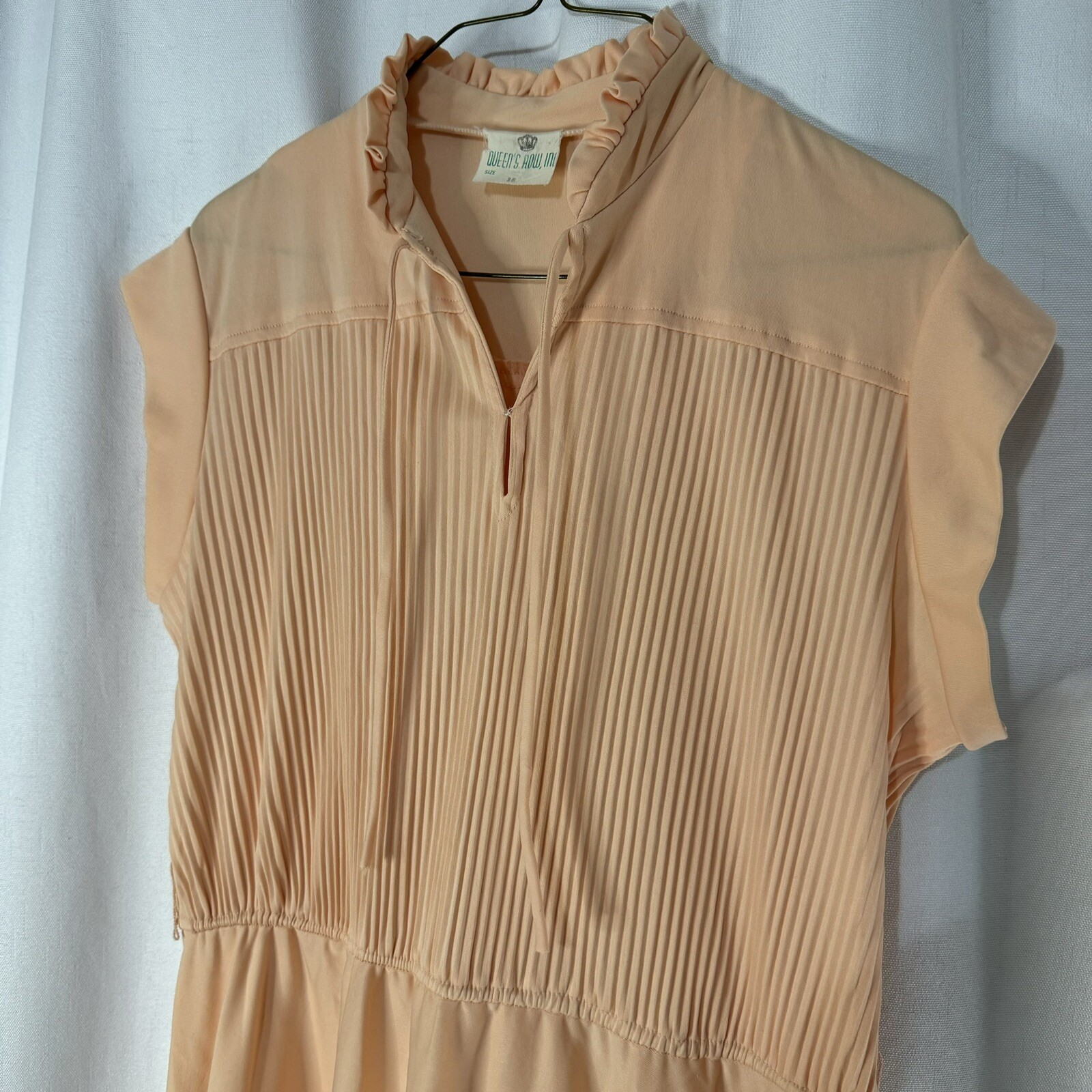 Vintage Queen’s Row Inc Size 18 Elastic Waist Dress Coral Flowy Skirt Cap Sleeve