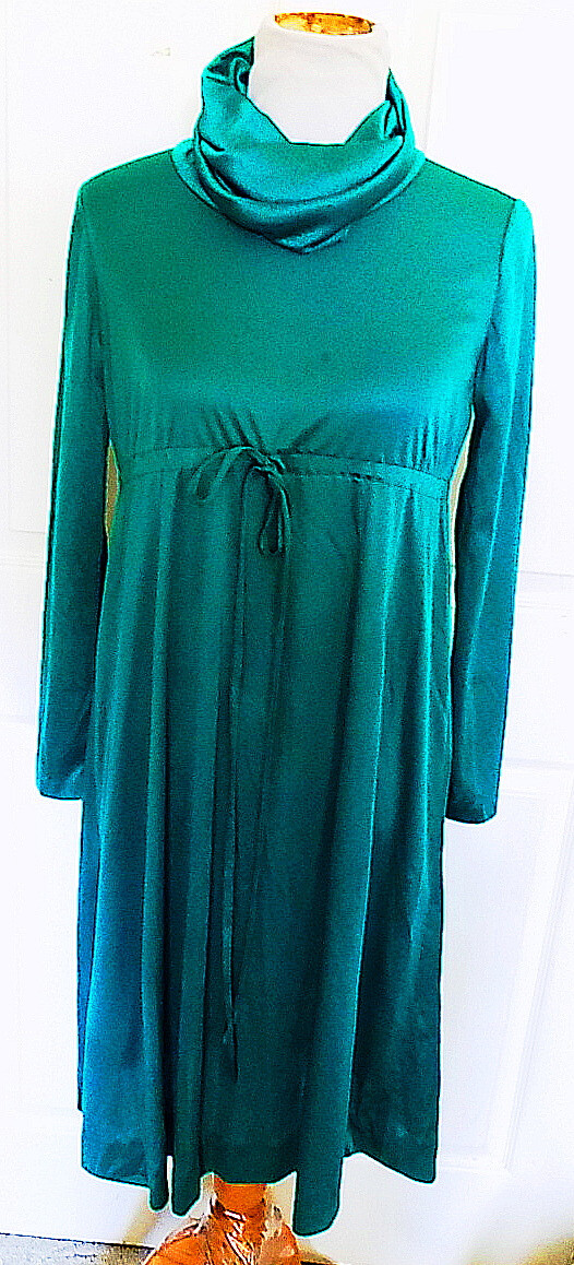 Vintage 70s HIgh Waisted Green Dress Polyester Cowl Neckline B34