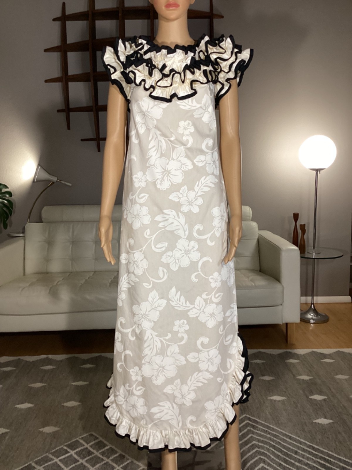 Vintage Lauren Michele Hawaiian Wiggle Dress Off The Shoulder Ruffles Floral S