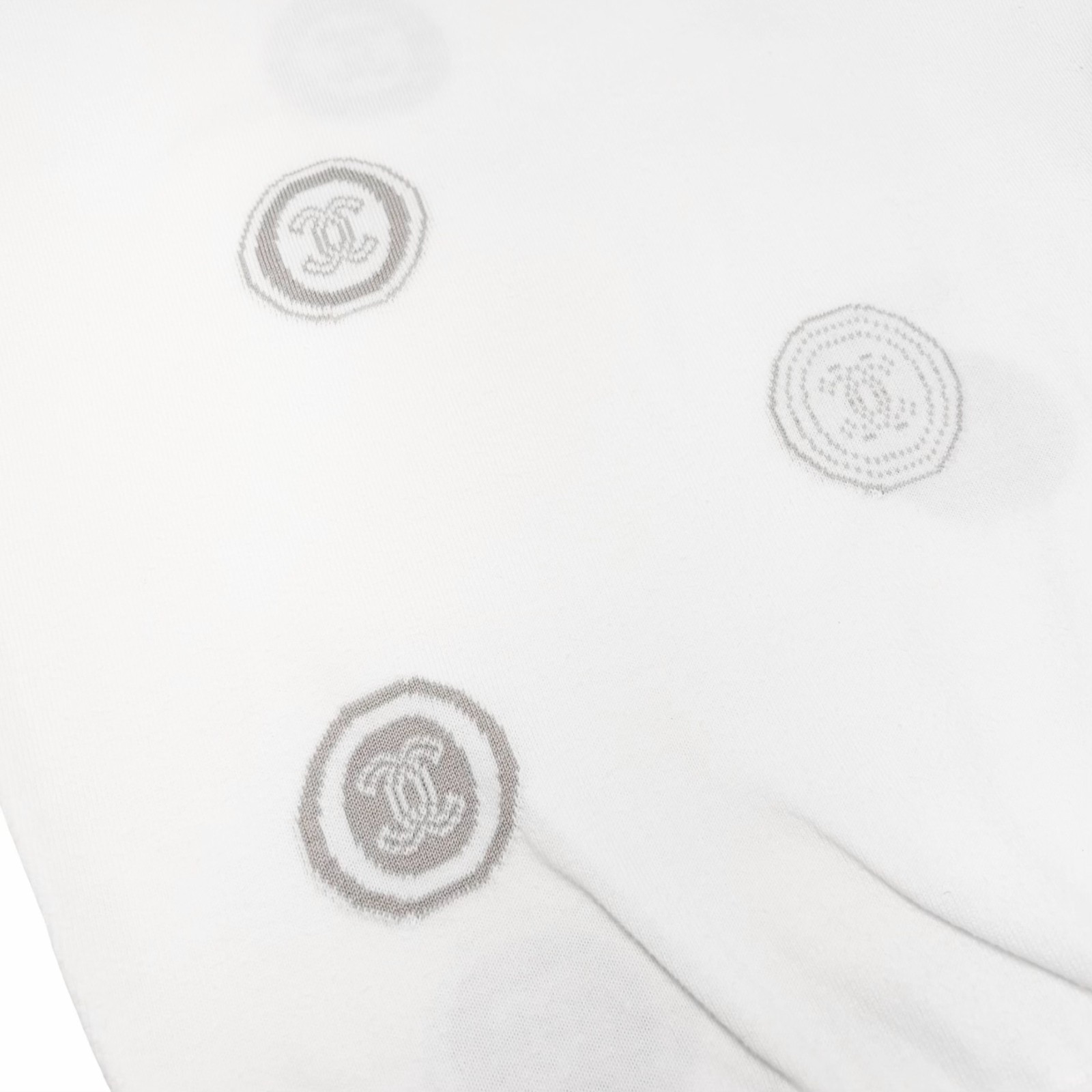 CHANEL Vintage 01P CC Logo Stamp Logo Knit Shirt Top #38 White Greige 901829