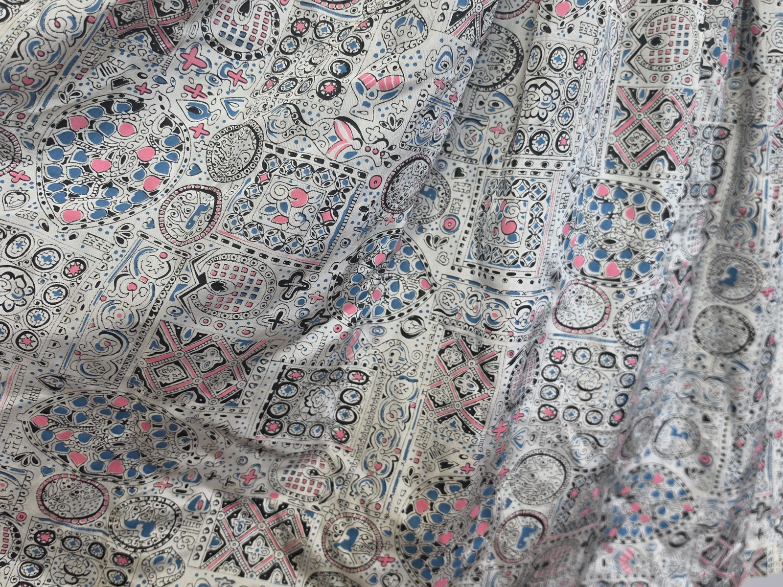 Vintage 1940s 1950s White Blue Pink Abstract Novelty Print Dress Animals Birds