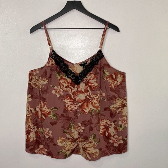 Torrid Walnut Floral & Black Lace Button Camisole‎