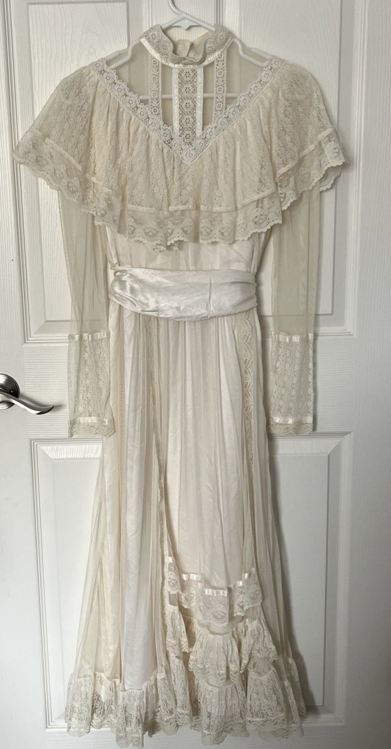 Gunne Sax 70’s Victorian Prairie Bridal Dress Crème Lace Romance Lined Rare Find