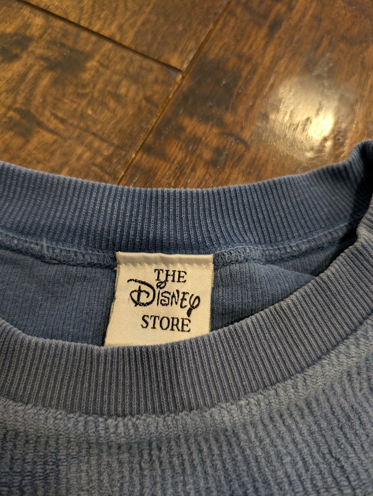 Medium Vintage ’90S The Disney Store Tigger Embroidered Waffle Knit Sweatshirt