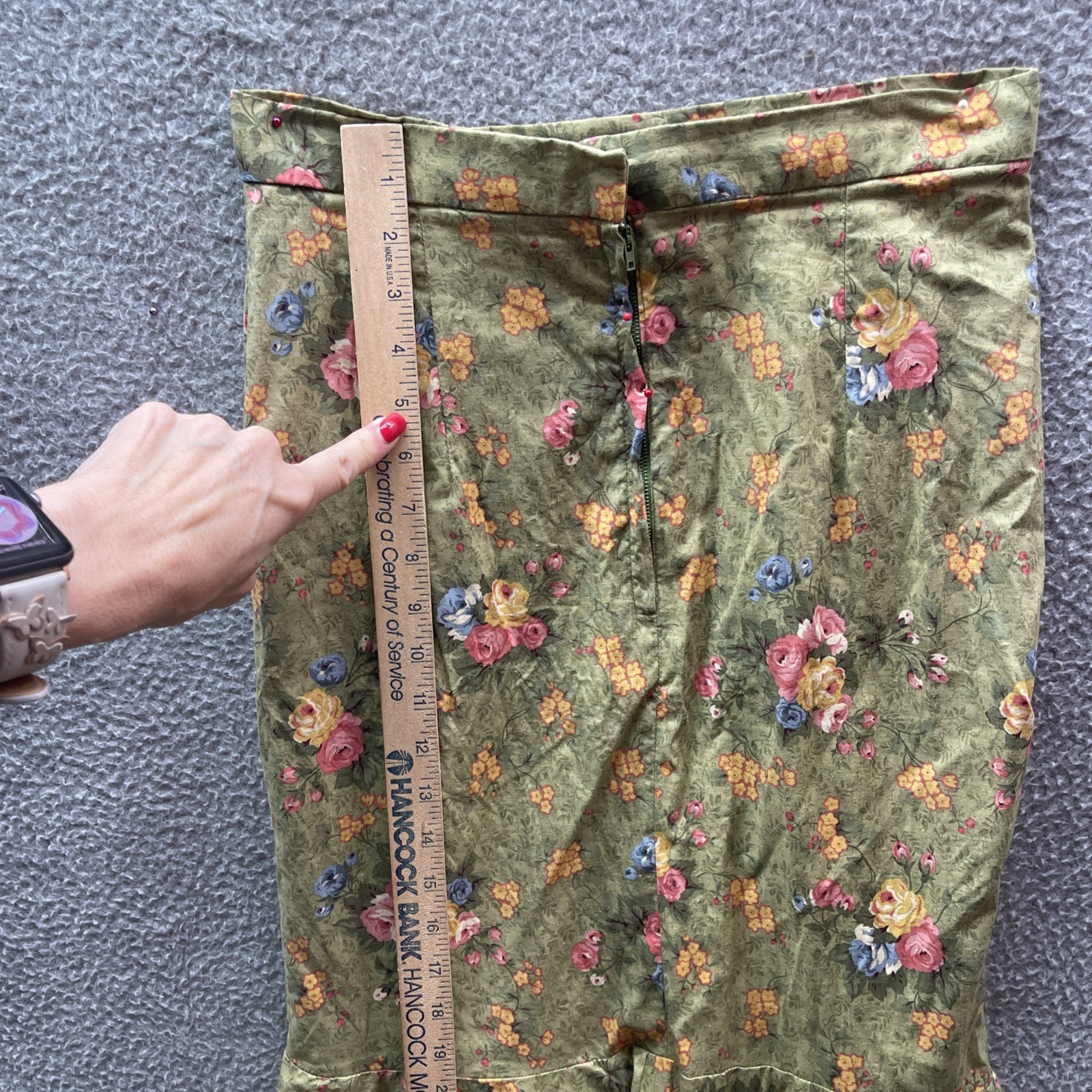 Vintage 1970s Floral Plaid Boho Ruffle Hem A Line Maxi Skirt Metal Zipper