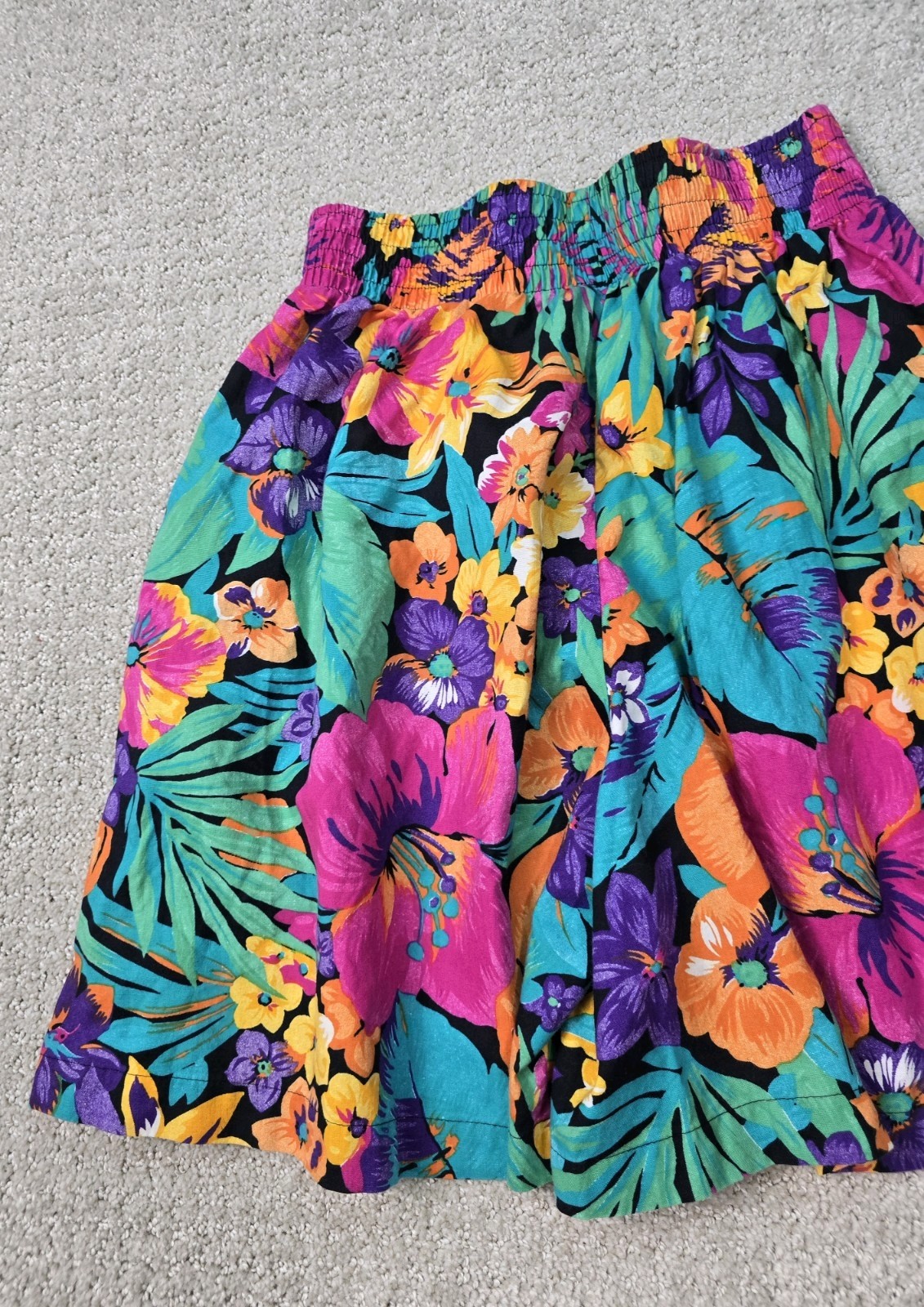 Vintage 80s Medium M Sostanza Multicolor Shorts Stretch Elastic Floral USA Beach