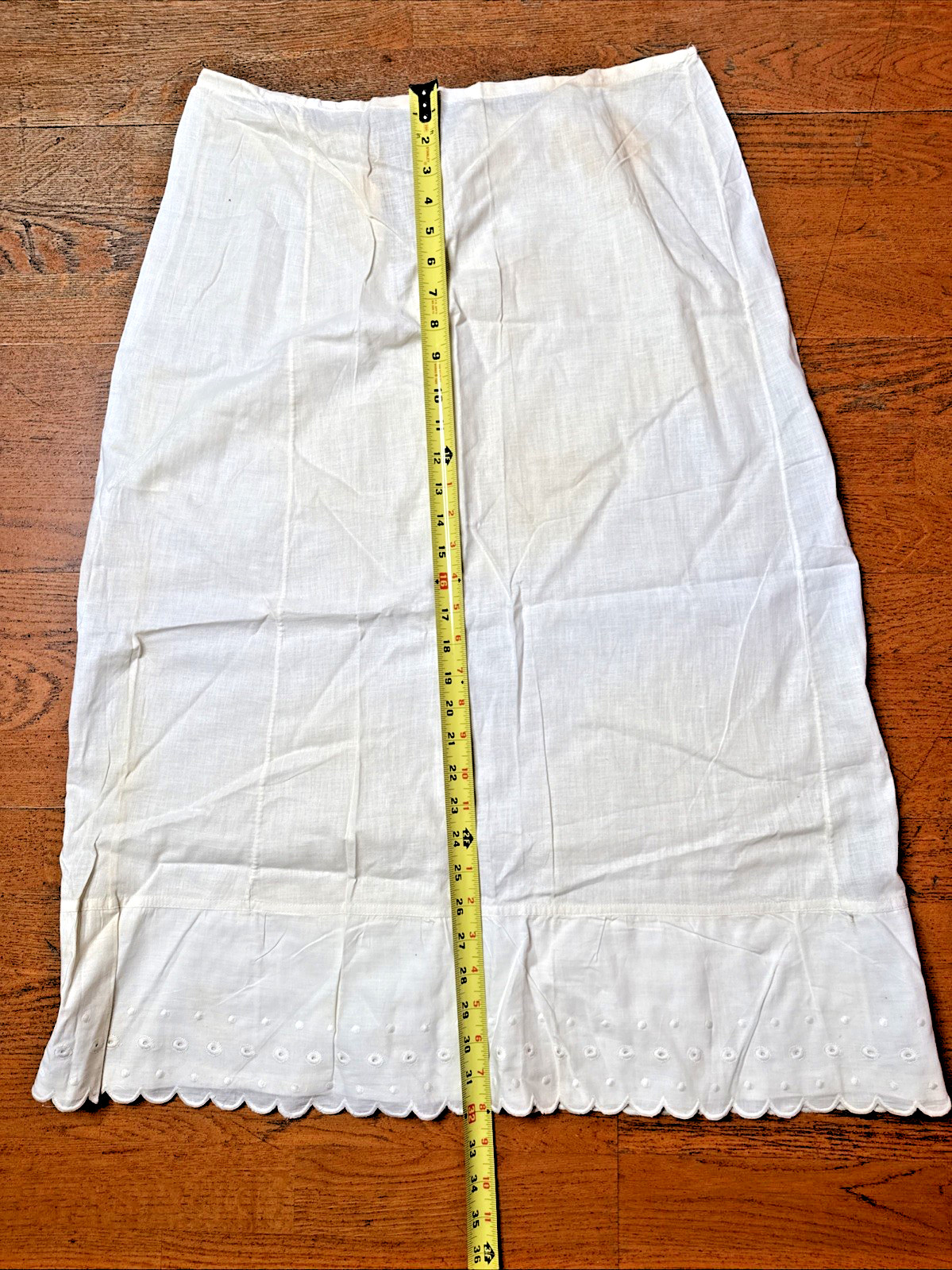 Vtg White Cotton Eyelet Half Slip 32″L Sz 14 Back Drawstring Scalloped Hem