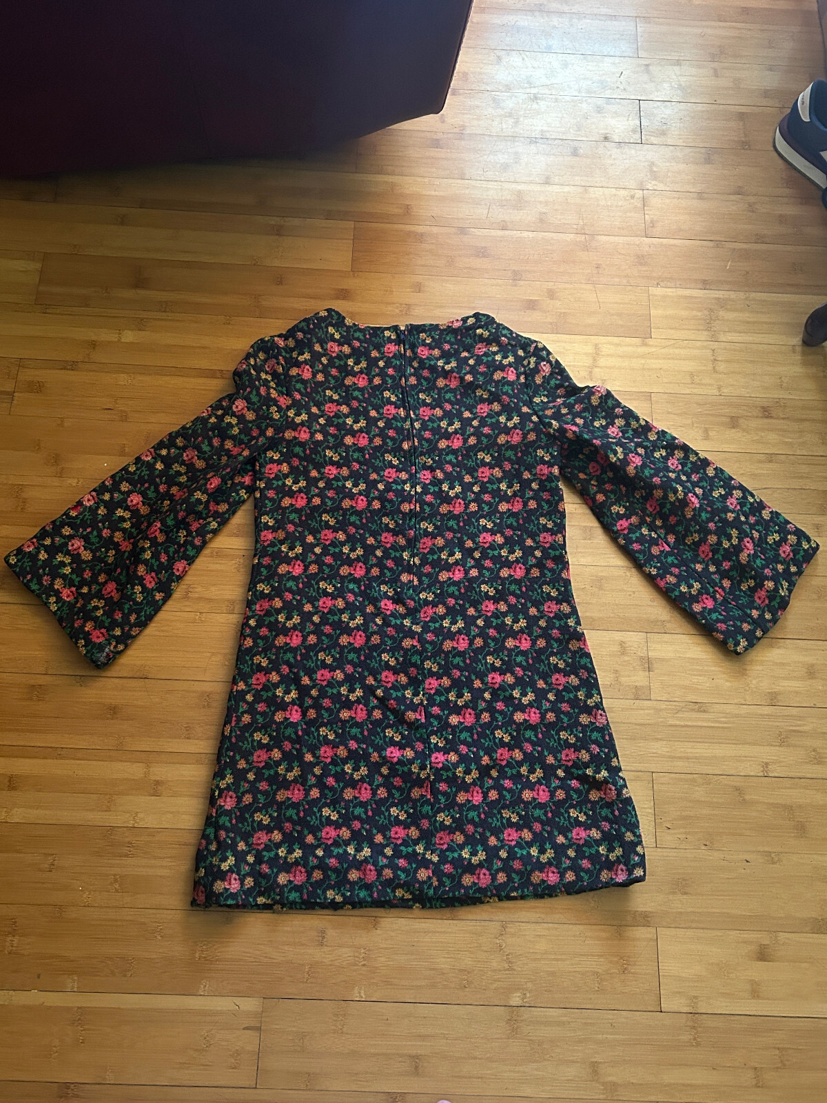 Vintage 1960’s Saga Boutique Barkcloth Floral Bell Sleeve Dress Size S/M