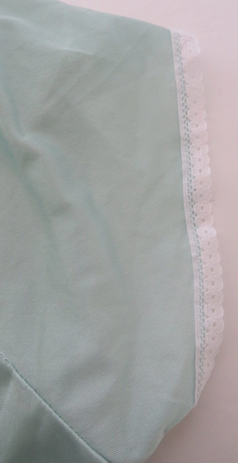 Vtg Nightgown Size 2X Avian Mint Green Lace Trim V-Neck S/S Nylon Soft