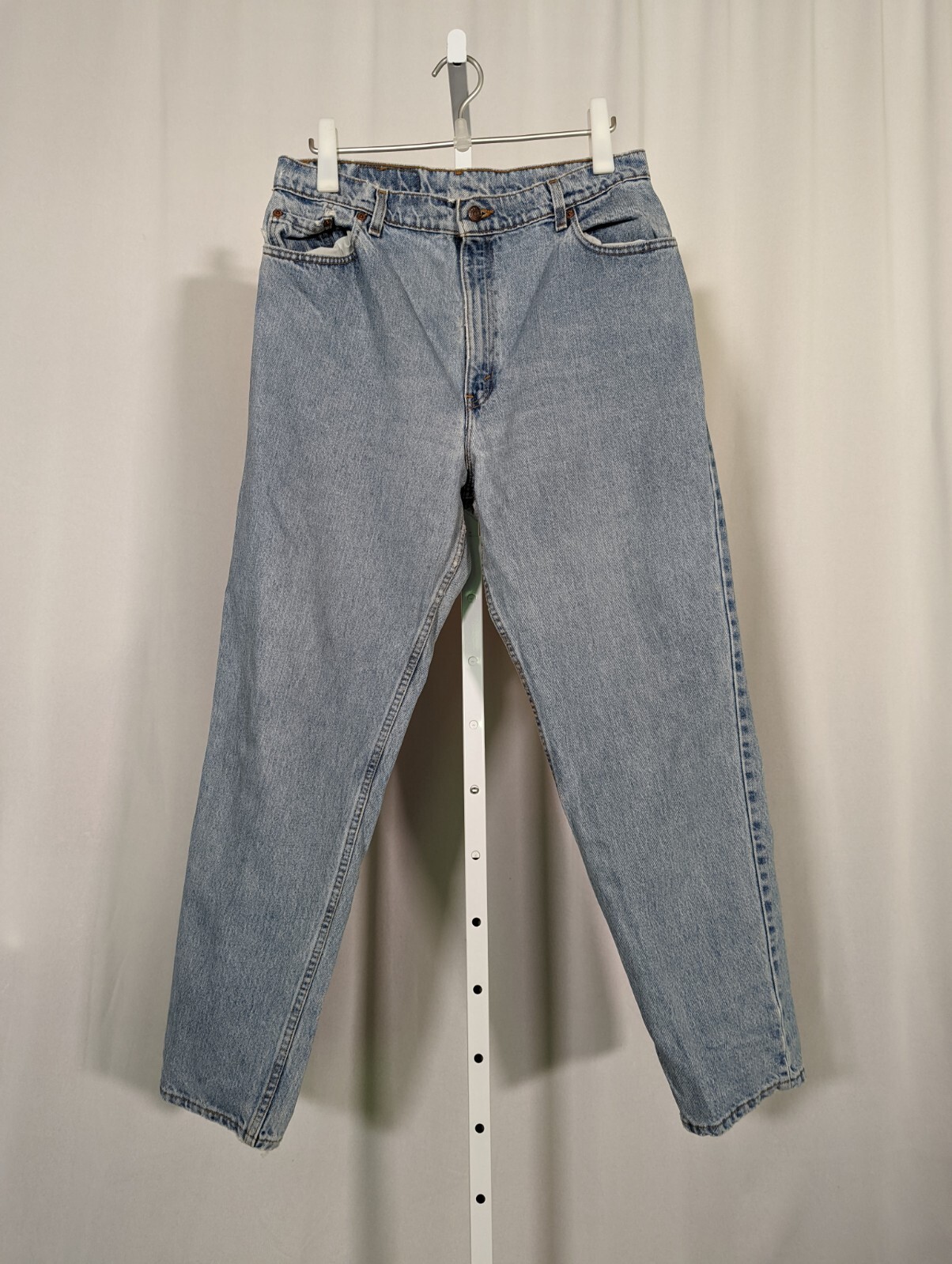 Levi’s 550 Vintage Red Tab Relaxed Tapered Fit Jeans 33 x 30 USA