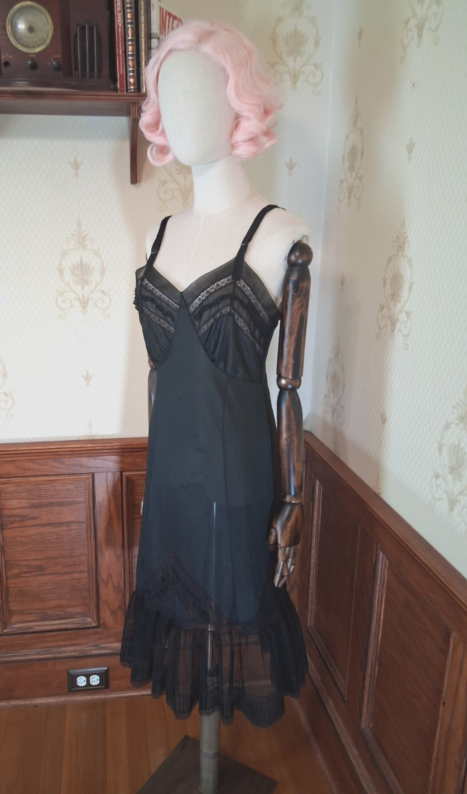 Vintage Mid-century Nan Flower Black Ruffle-Hem Coquette Whimsigoth Slip Dress