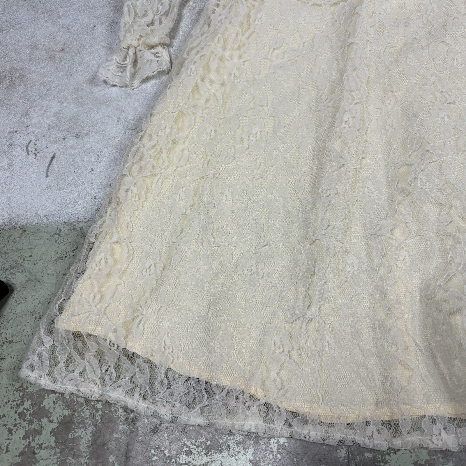 Vintage 1970s Bohemian Whimsical Prairie Lace Ivory Dress Size 8/9 Cottagecore