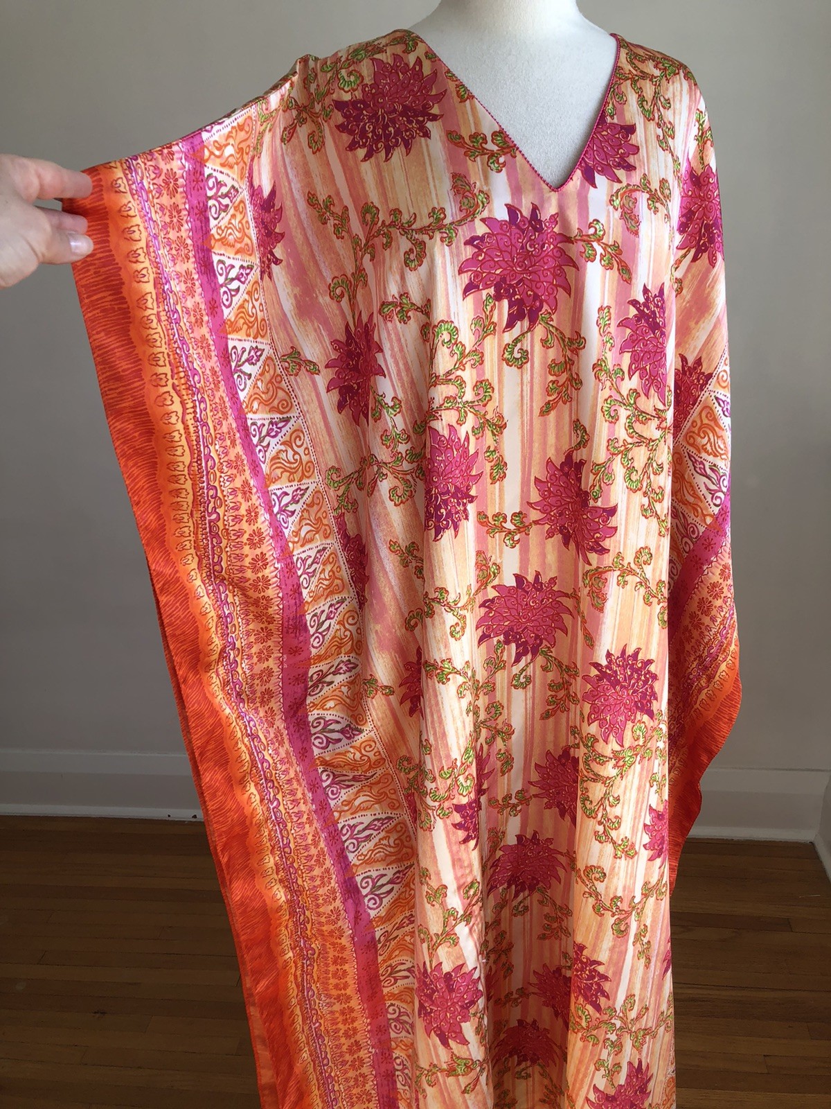 STUNNING VTG BARBIZON Pink & Orange Silky Satin Caftan Dress SZ O/S