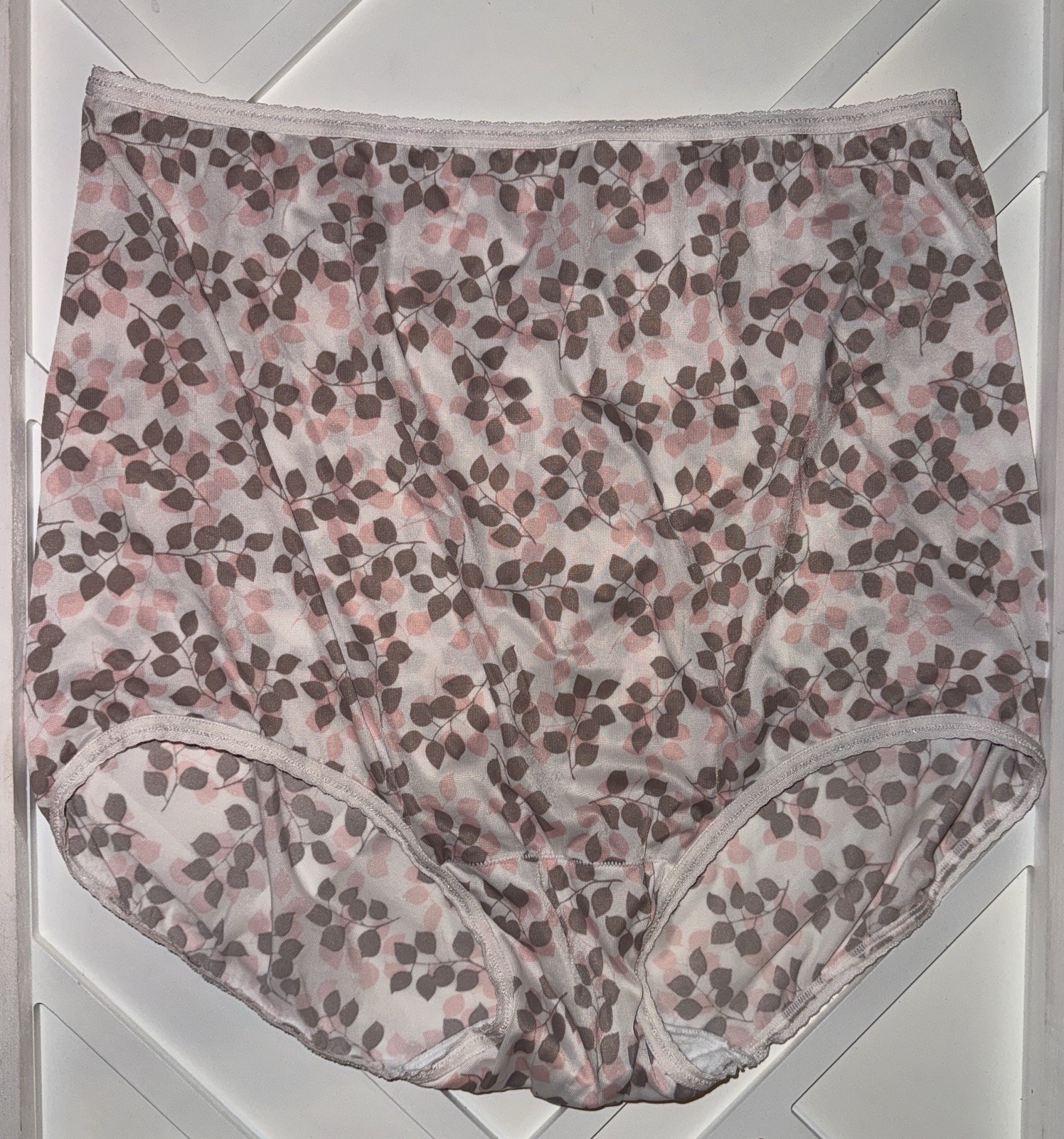 Vintage Bali Panties Granny High Waisted Women’s Size 9 / 2XL Multicolor