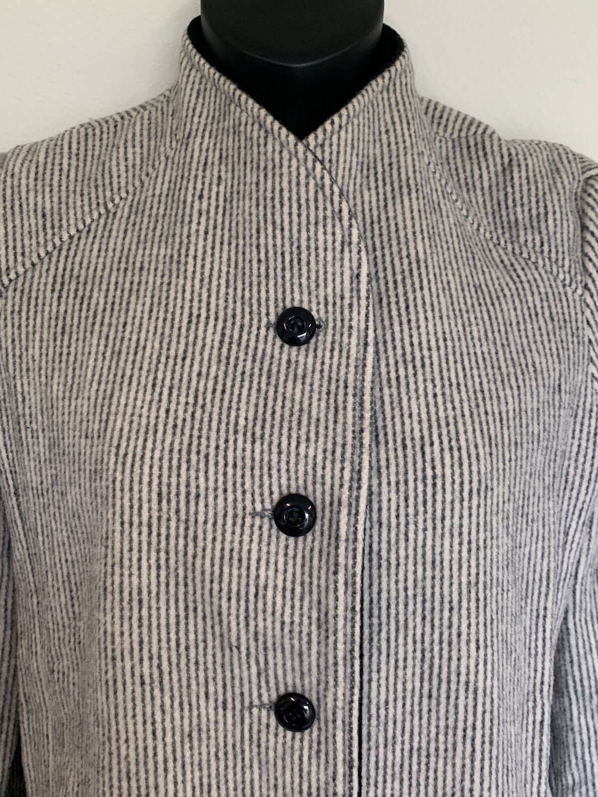 Vintage Wellington Fashions Women’s Heavy Wool Pea Coat Medium See Measurements