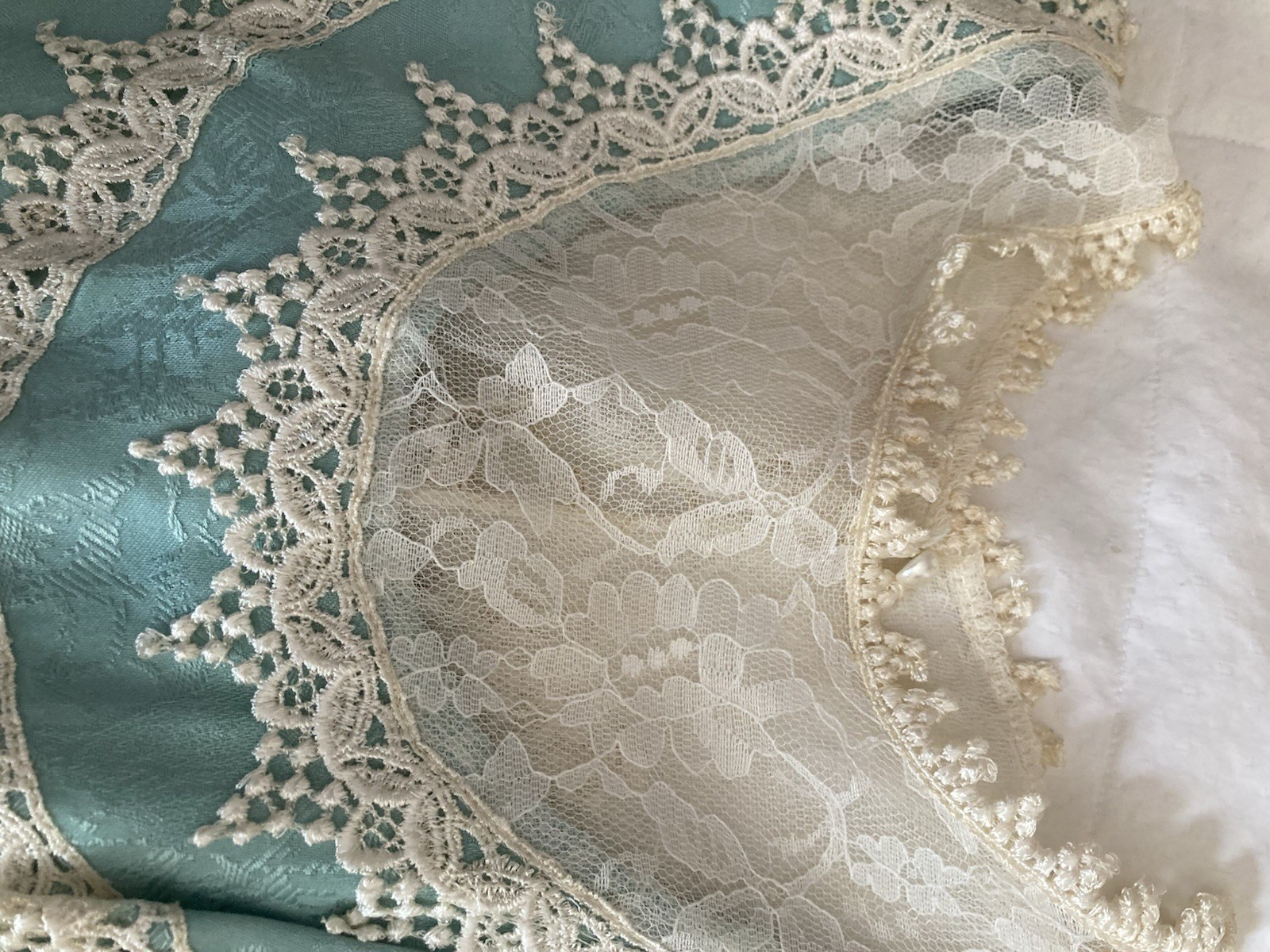 JSJ Vintage Aqua Jacquard/Brocade Dress With Lace & Pearls Size 7/8 Made In USA
