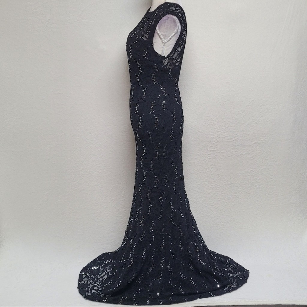 B. Darlin Vintage Sequin Black Lace Sweetheart Neckline Backless Mermaid Dress
