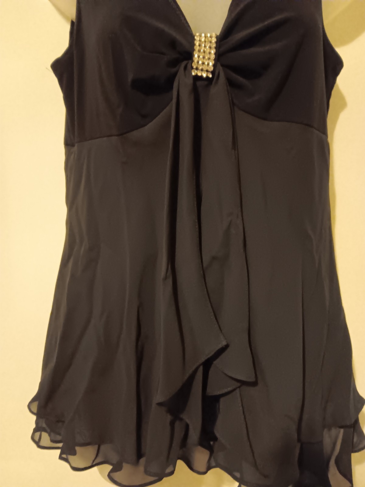 Vintage Onyx Nite Top Black Chiffon Layers Rhinestone Brooch Small EUC Vamp Glam