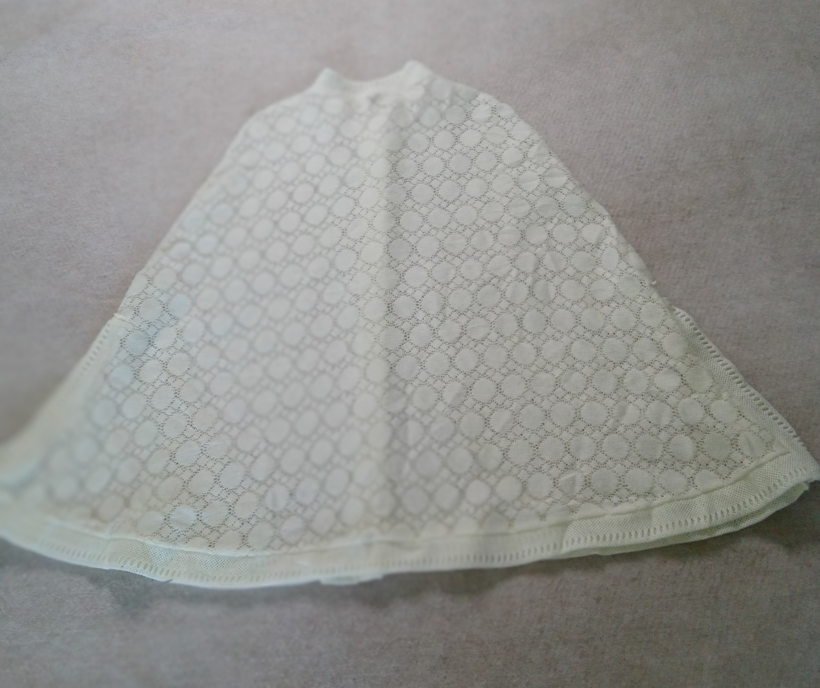 Crocheted Cape Cream Acrylic Nylon Button Up Unbranded Japan Vintage 70s EUC