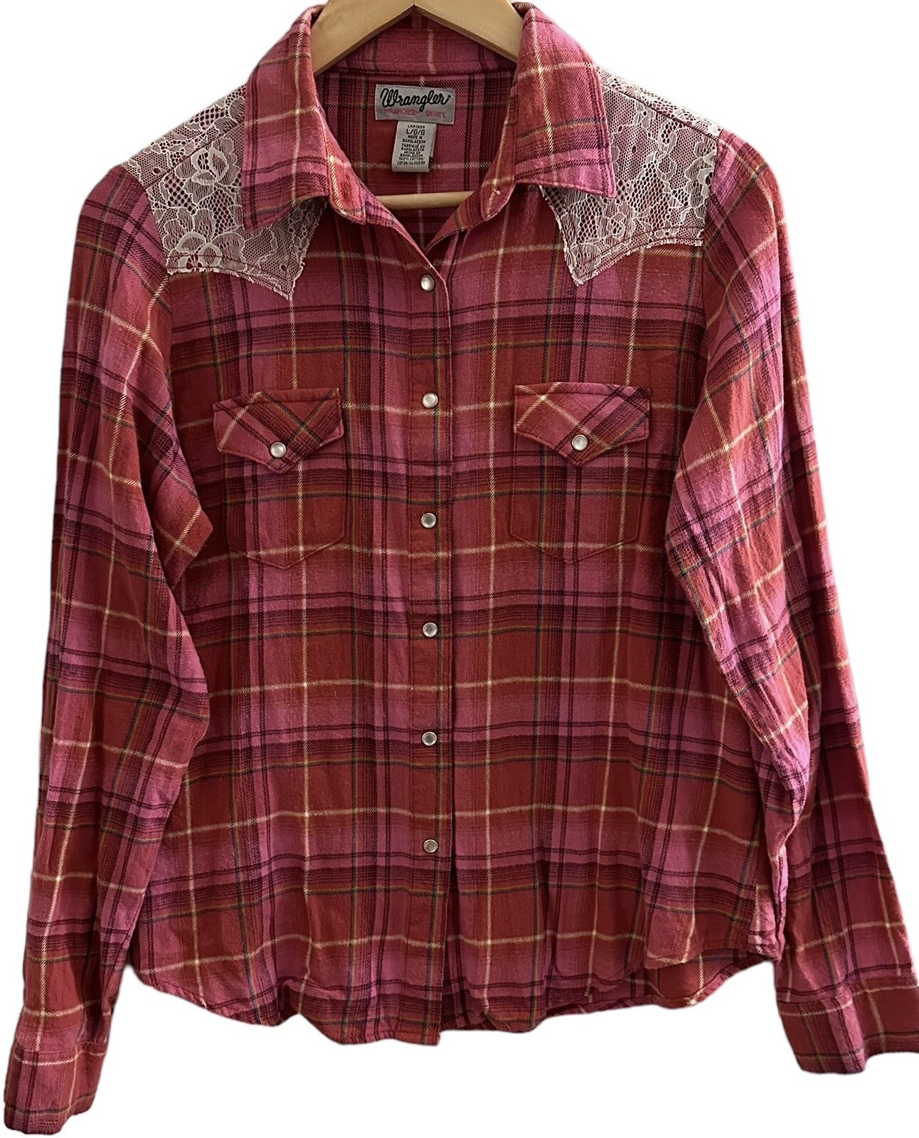 VTG Wrangler Western Shirt Pink Multi Color Plaid Flannel Pearl Snap Lace Sz L