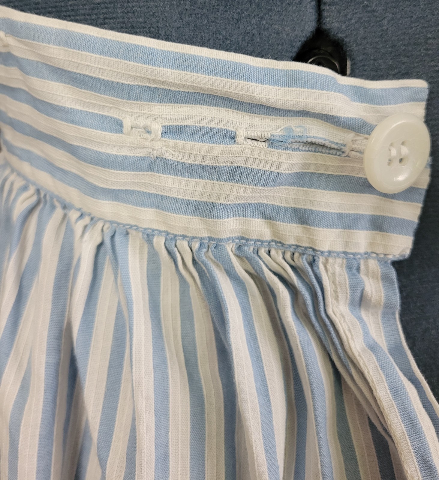 Vintage Blue & White Striped Apron w Bib & Patch Pockets Handmade?