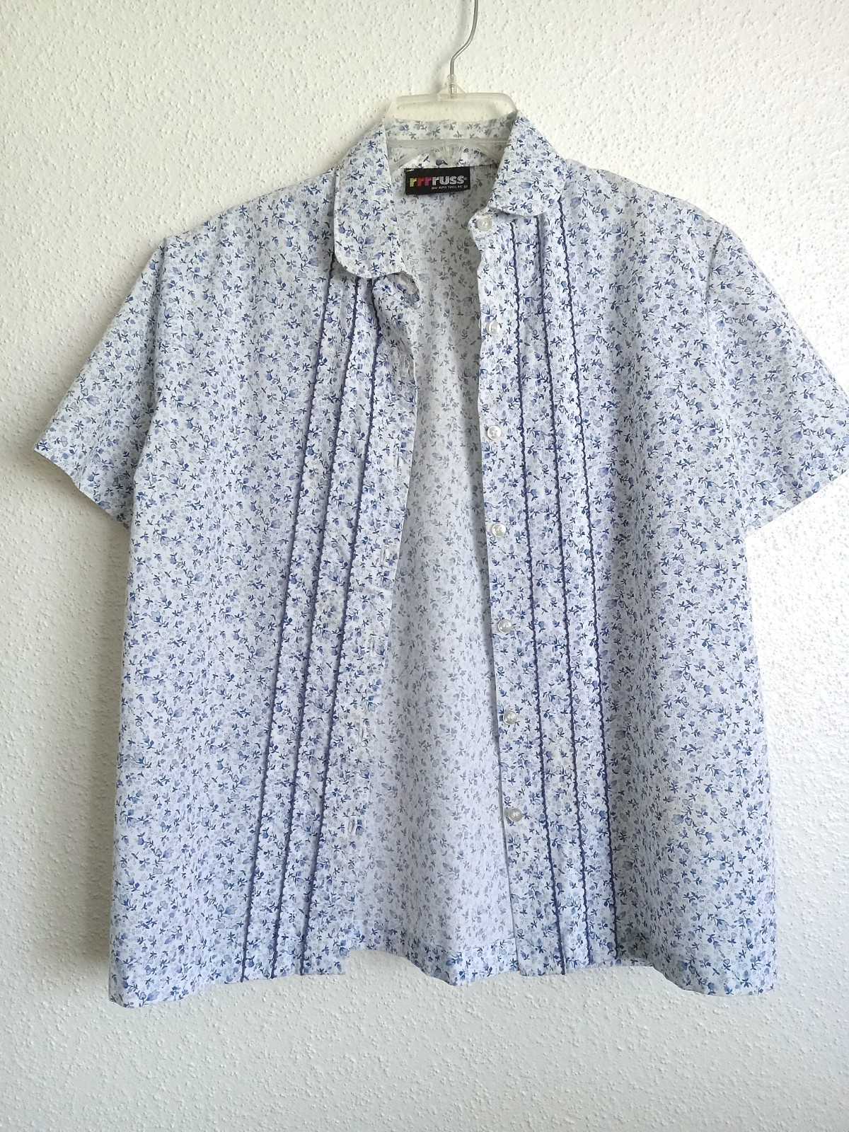 Vintage Rrrruss White Shirt Blue Floral Ditsy Pattern Vertical Pleating