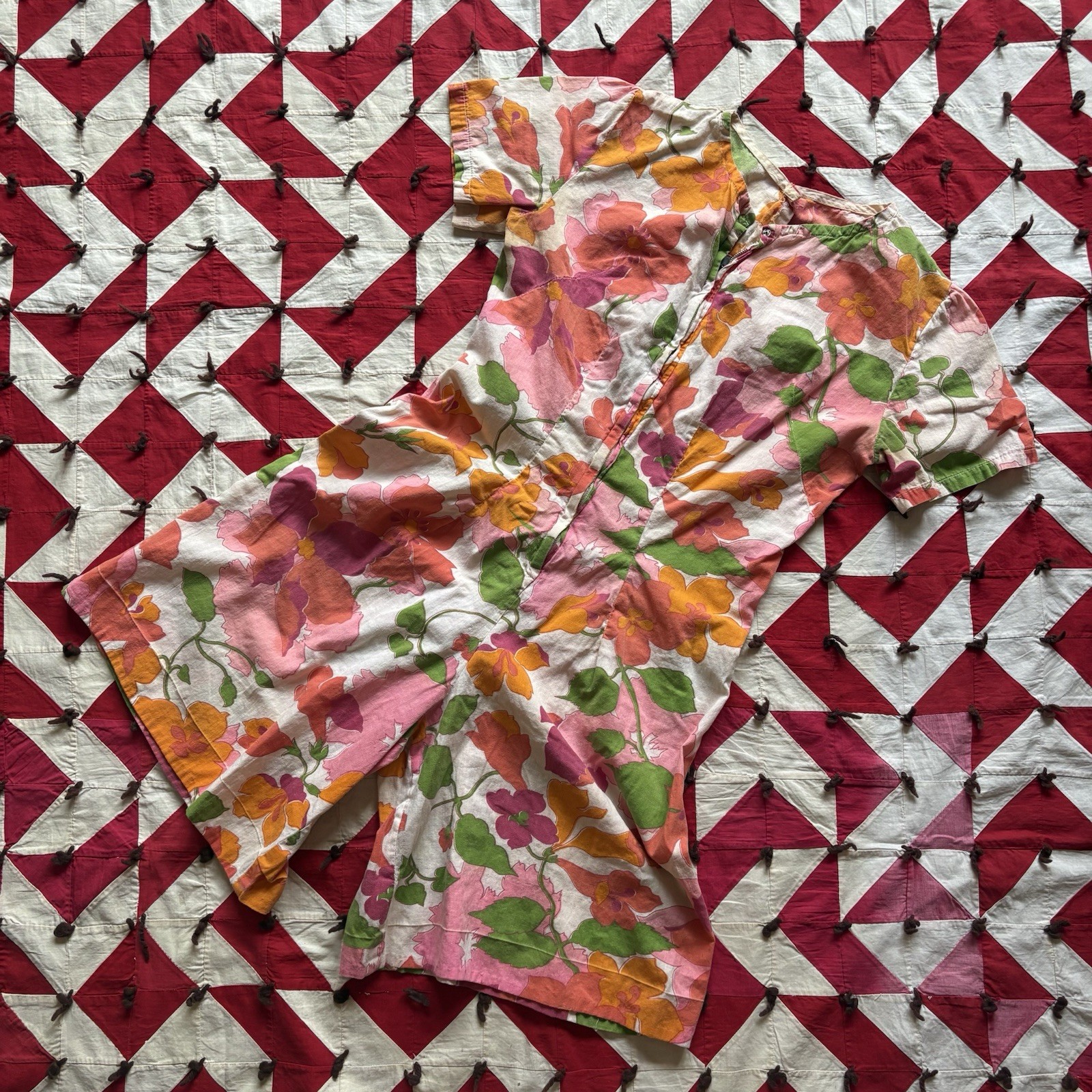 Vintage 1970s Floral Romper Women’s As Is Worn Flaws Hippie Groovy Playsuit