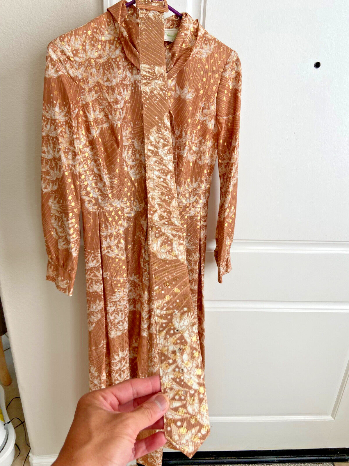 Vintage Nancy Greer Dress Gold Metallic Abstract Print Neck Tie Box Pleats SZ 8