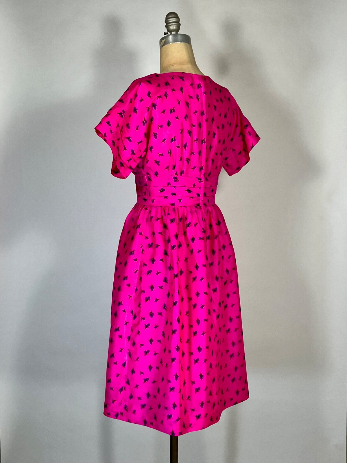 Vintage 1950’s-60’s rare HOT PINK pure silk floral dress with pleat details M/L