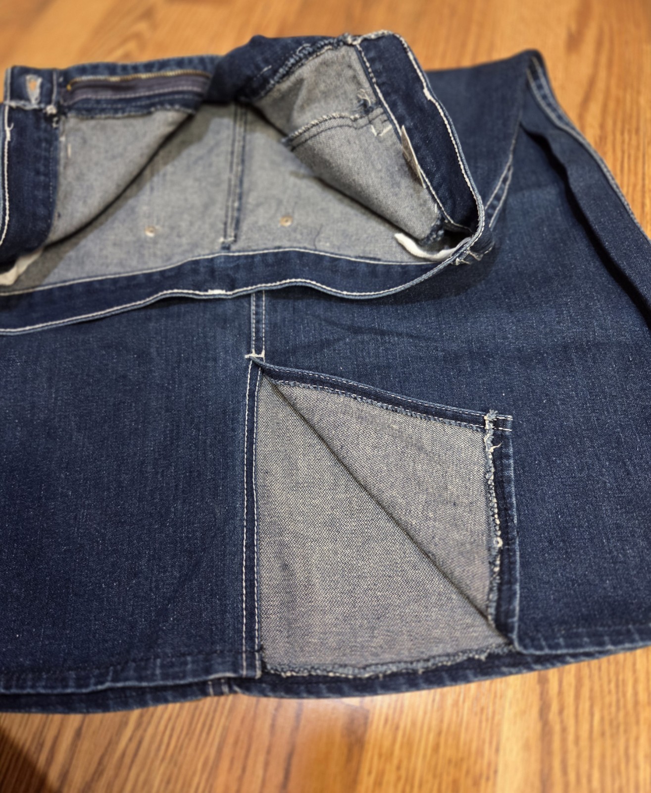 Vintage Gitano size 14 see measurements Denim White Stitching A Line Skirt 80’s