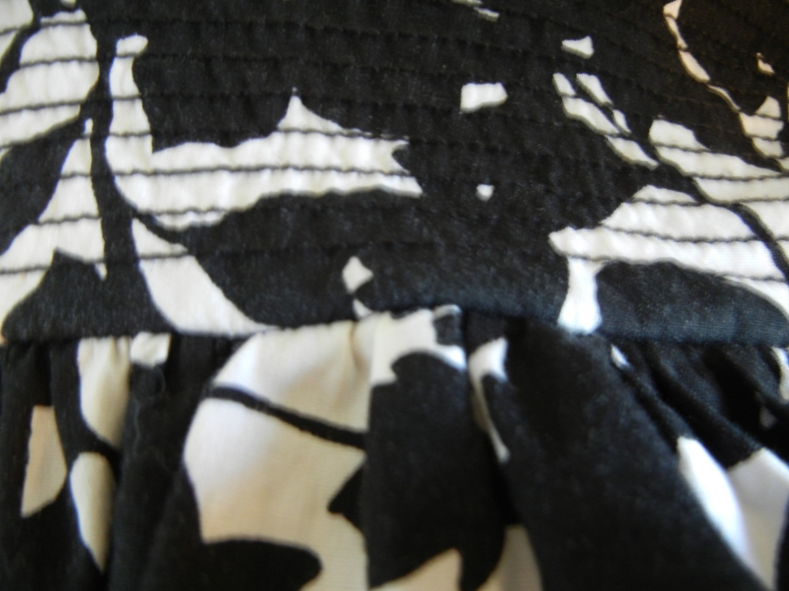 BSmart Sundress Women’s vintage 1990s spaghetti straps, black and white Size 10
