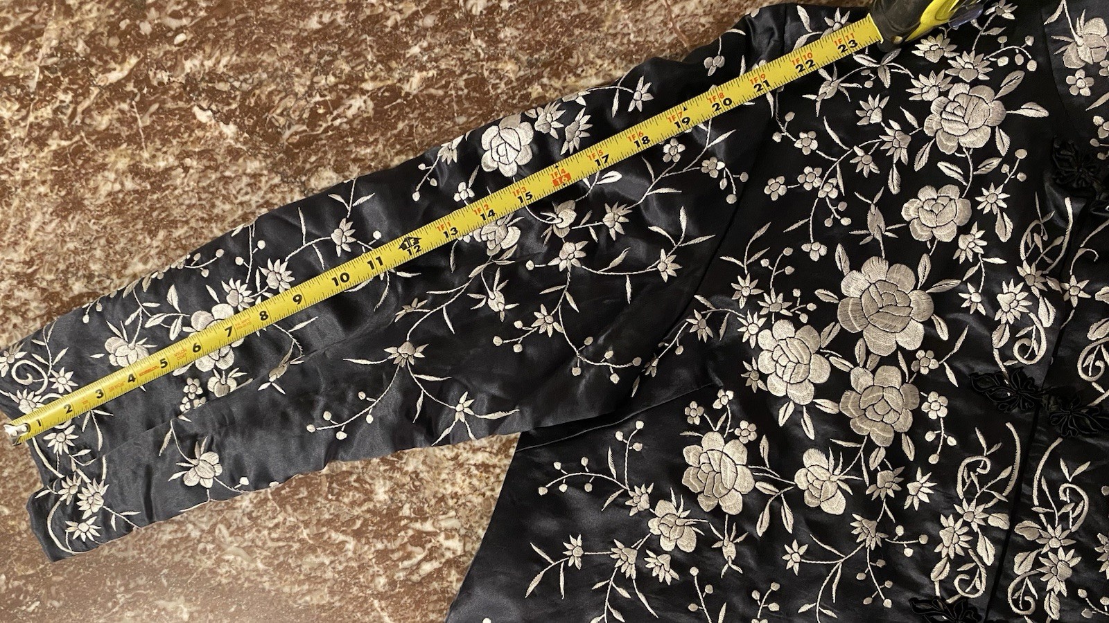 Vintage Brownstone Studio New York Silk Embroidered Chinese Tang Jacket Mandarin