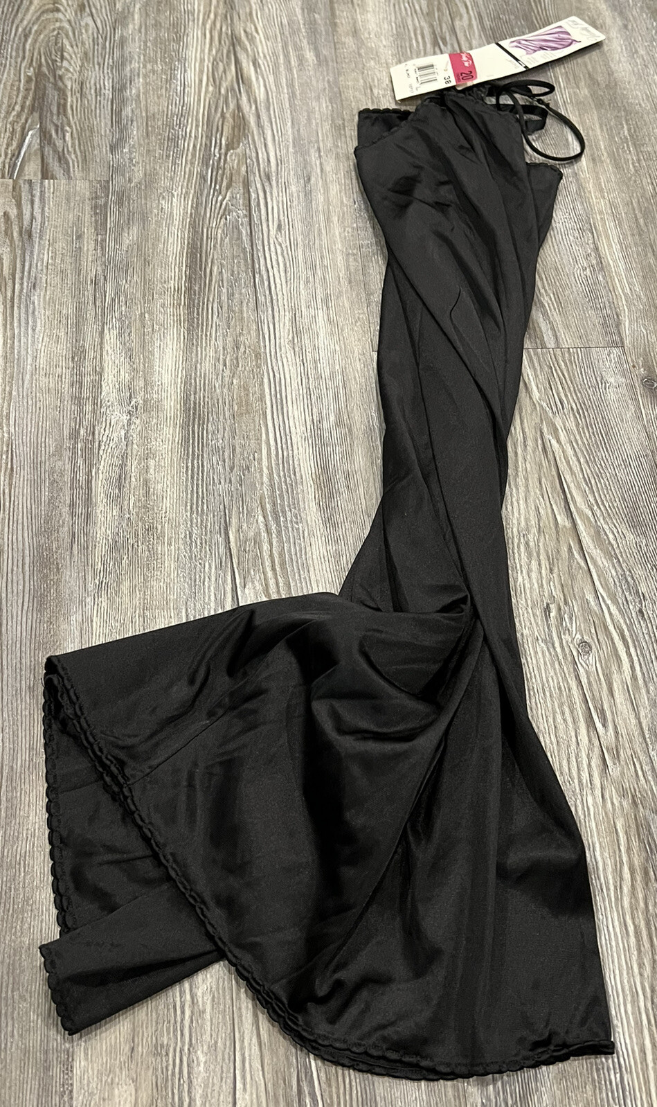 Rare NWT VTG 90 Vanity Fair USA Made Black Spaghetti Straps Lace Slip 38 20”/44