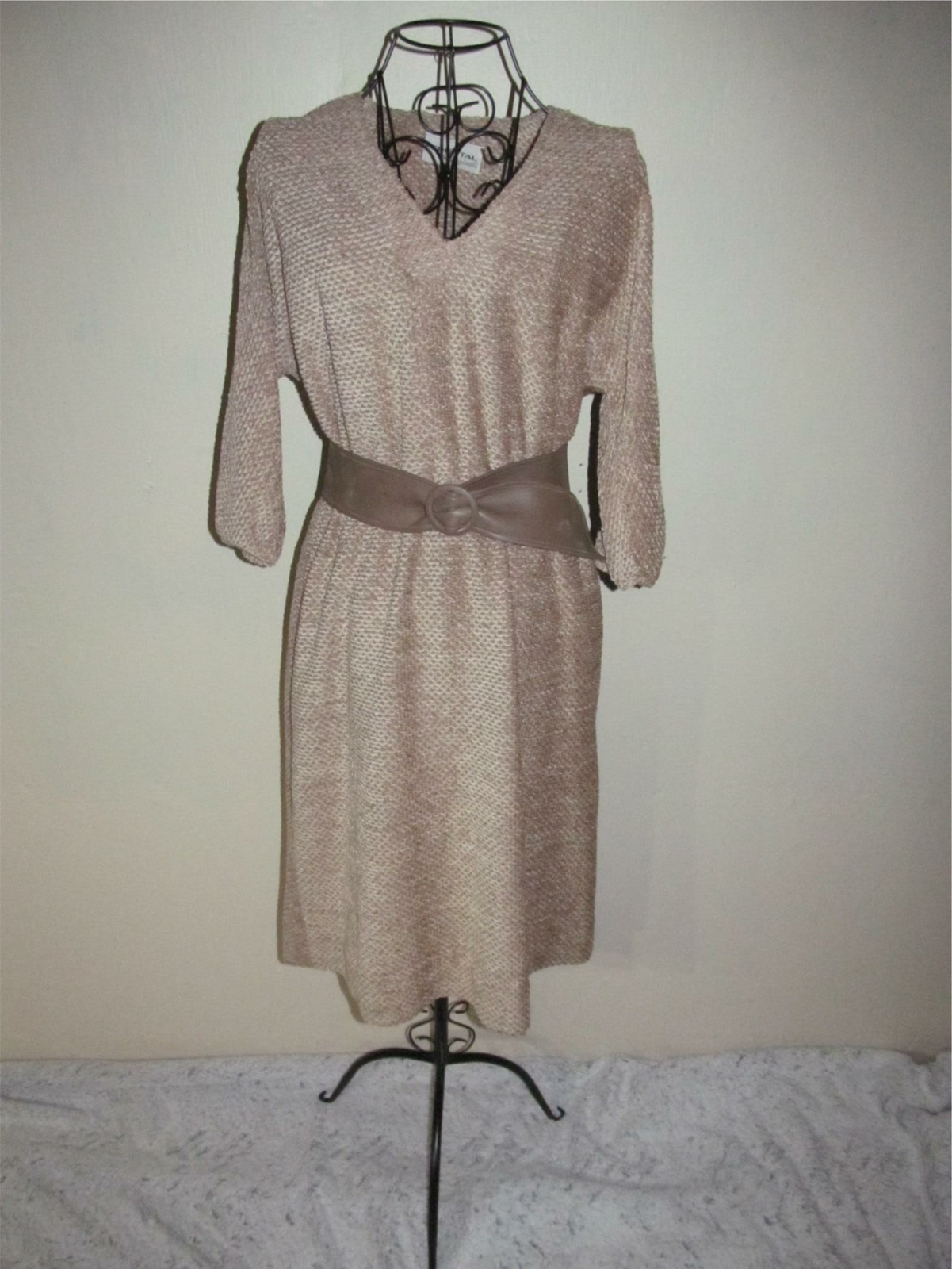 Vintage 70s 80s S Dress V Neck Dress Tan Brown Belted Dolman Hippie Pedestal