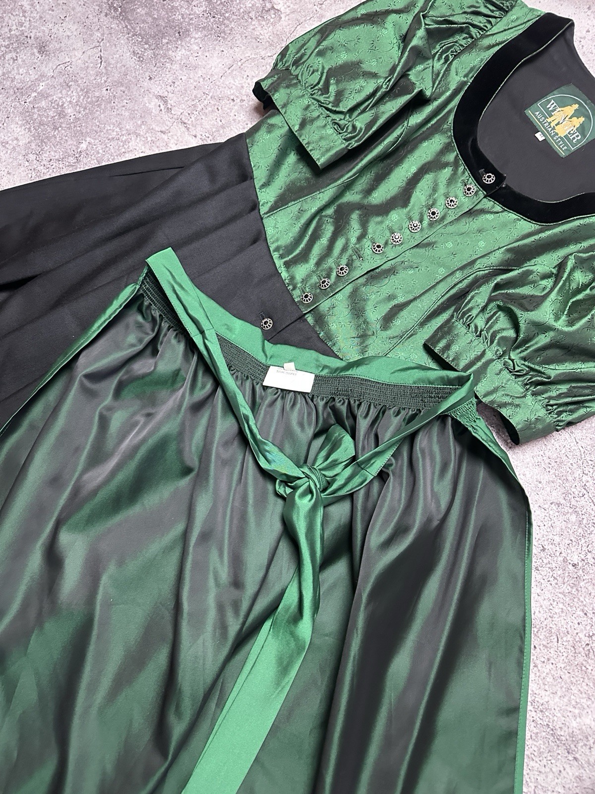 Wenger Austrian Style Trachten Austria Dress 44 Green/Black Vtg Metal Button