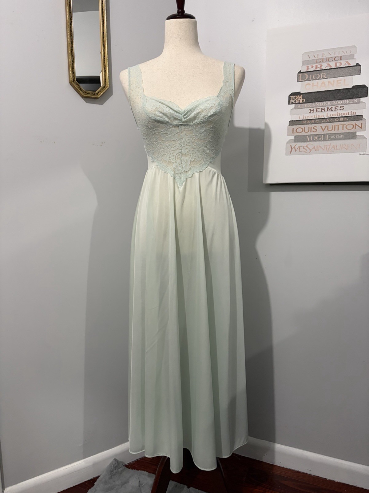 Olga Bodysilk Style 9290 Stunning Mint Green Lace Size Small P