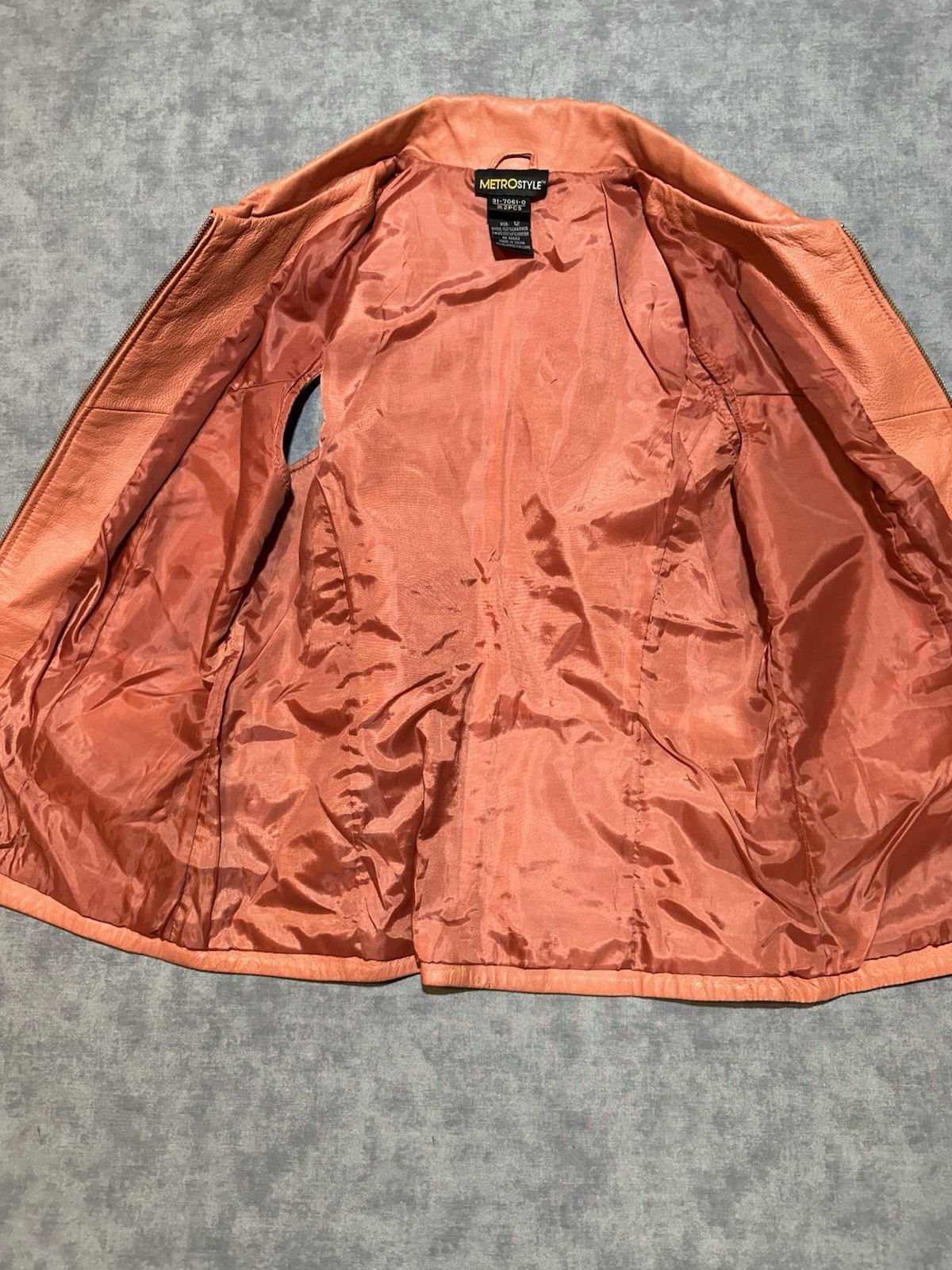 Metro Style Salmon Vintage 90s Collared Sleeveless Leather Vest Size 12 [39]