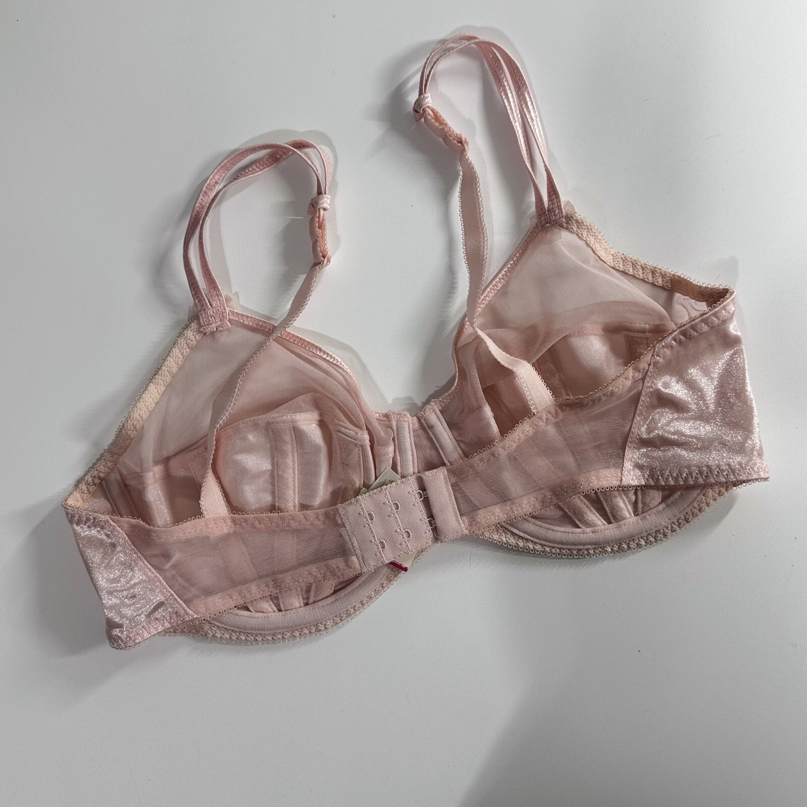 New Victoria’s Secret Satin Second Skin Bra Panty Set Size 38C Thong Large Vtg