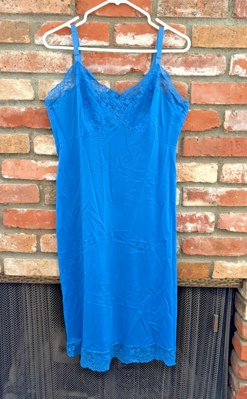 Vintage 1960s Gossard Artemis Full Slip, Size 38-40; Rare Color of Cerulean Blue