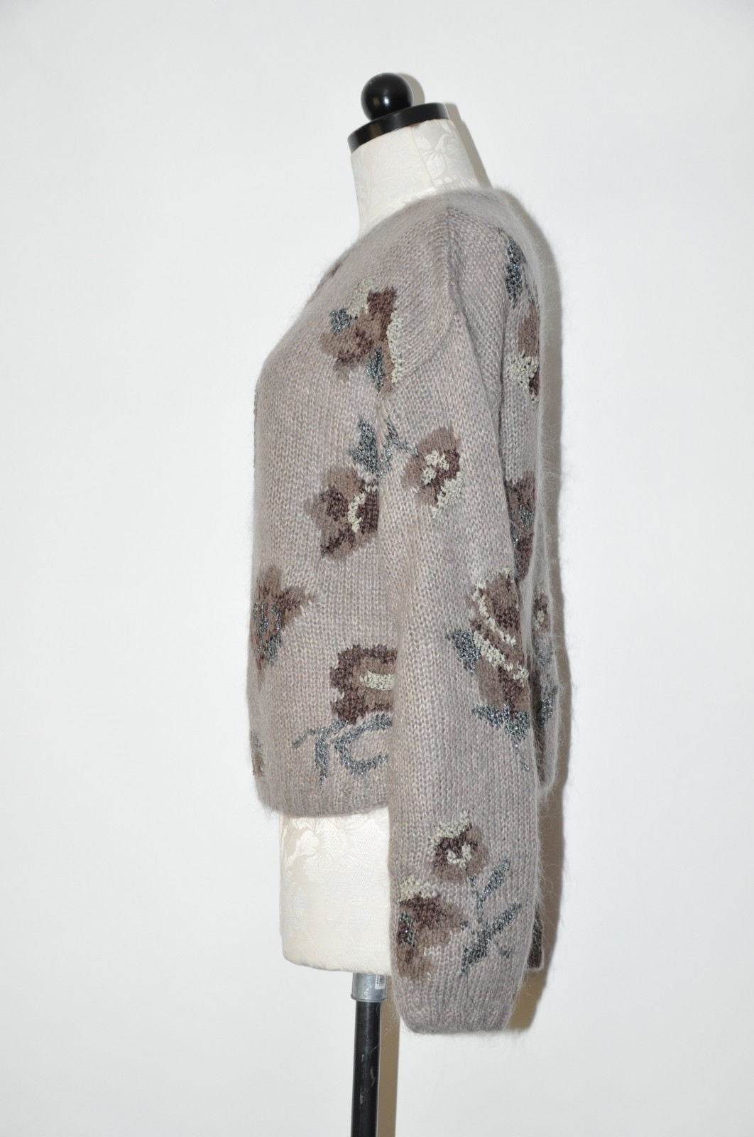 90s Vintage Gray Floral Mohair Wool Handknit Crewneck Cropped Sweater Women M L