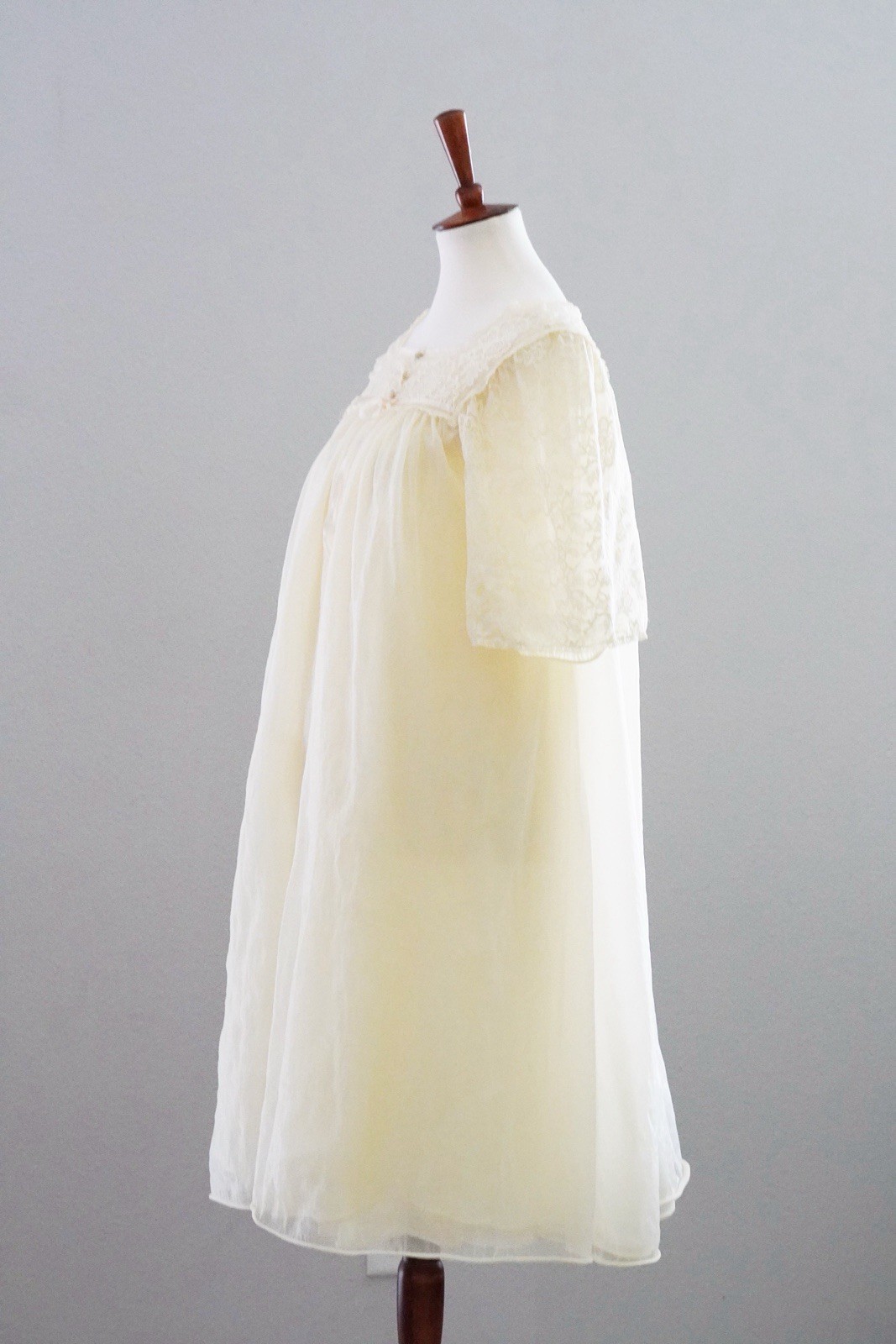 HOLLYWOOD VASSARETTE Lace + Nylon Nightgown Robe Peignoir Set Yellow – S Small