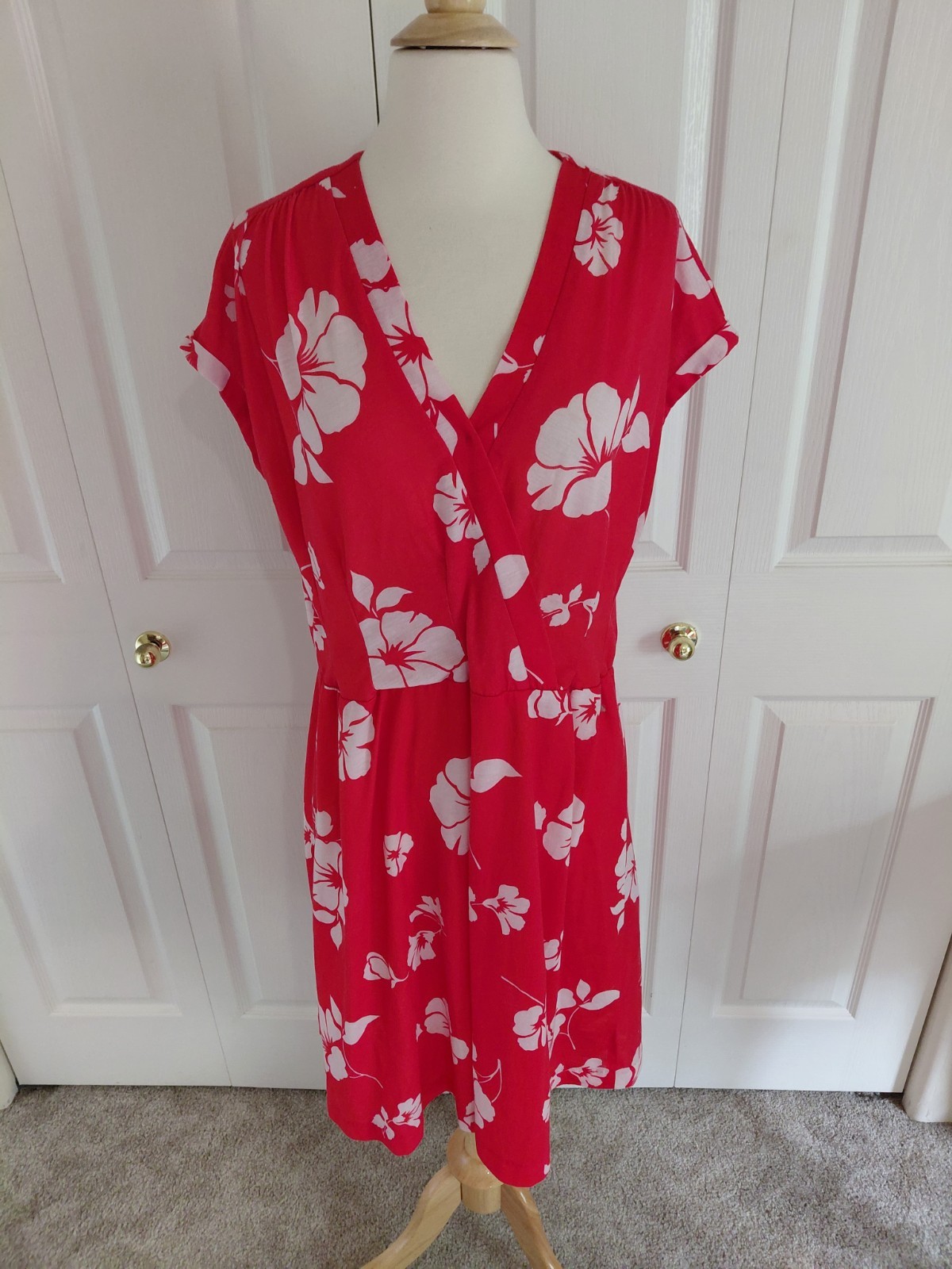 Vintage 1980s Does 1940s Hawaiian Tabby Dress Red White Hibiscus Size Large