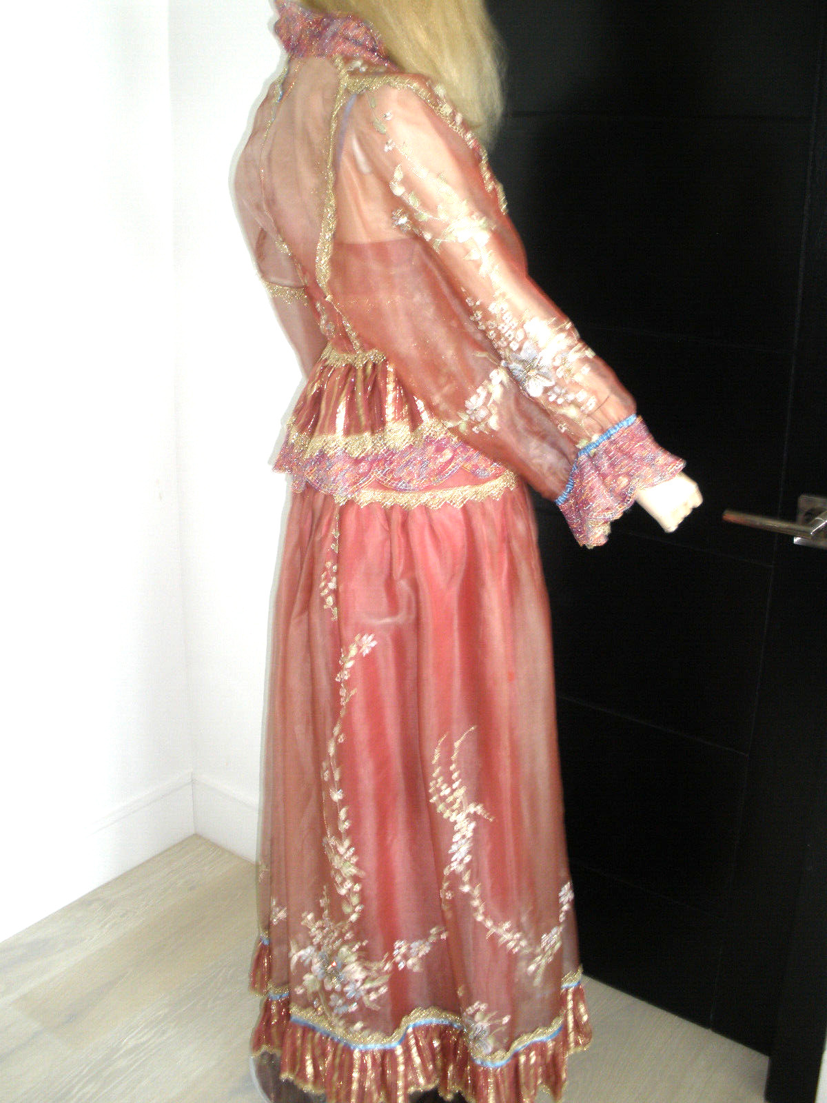 $40K NEVER WORN QUEEN ELIZABETH ROYAL DRESSMAKER SILK PAINTED JEWELED DRESS GOWN