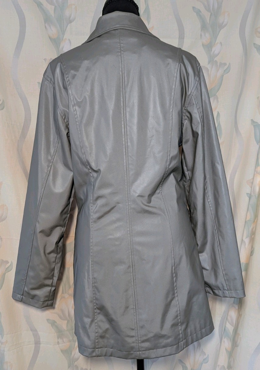 Vintage 70s/80s Learsi Women’s Silver PVC Trench Coat/Rain Jacket Size Small