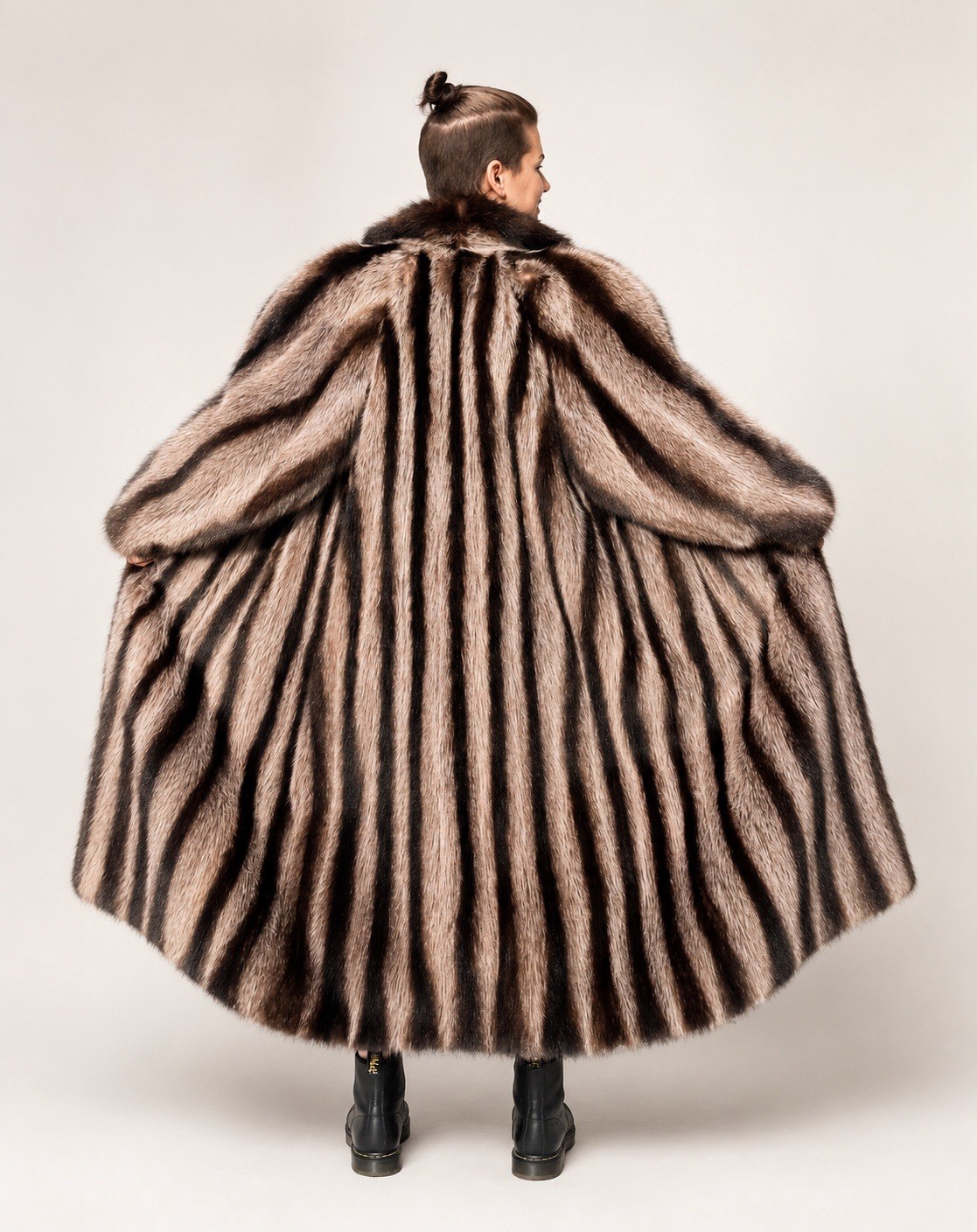 Silver Raccoon Fur Swing Coat Full Length 51” Dolman Sleeve 72” Sweep -Pristine