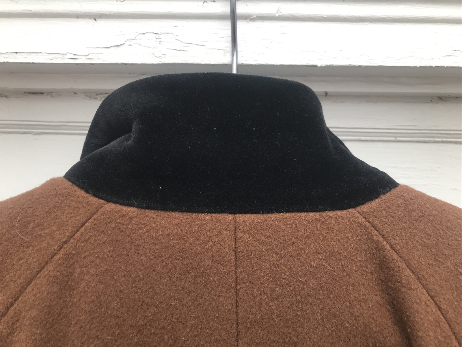 VTG Women’s Coat 80s 90s Russia Brown Size 10 Black Detail International Scene
